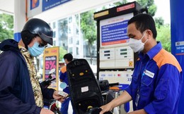 Ngày mai giá xăng dầu tăng hay giảm?