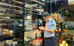 Kiểm tra đột xuất Công ty Tinna Lê Make Up: Phát hiện và tạm giữ gần 400 mỹ phẩm nhập lậu