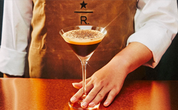 Bị tăng giá thuê, Starbucks Reserve mở cửa hàng mới đối diện 'thách thức' vị trí cũ Hàn Thuyên