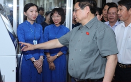 Thủ tướng: Bố trí cán bộ làm ngoài giờ hành chính kể cả thứ bảy, chủ nhật