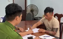 Đột nhập, kề dao vào cổ chủ nhà yêu cầu giao nộp toàn bộ tài sản