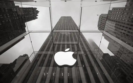 Ngược chiều cả thế giới, Tim Cook đứng ngoài cơn địa chấn AI, khiến đế chế Apple 3.000 tỷ USD hụt hơi