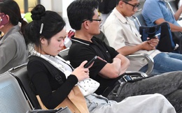 Người dân TP HCM đổ xô về quê nghỉ lễ 2-9, giao thông hỗn loạn