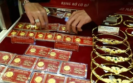 Điều gì khiến giá vàng tăng ‘điên cuồng’?