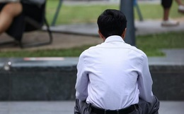 Tân cử nhân mới ra trường không kinh nghiệm, không mối quan hệ, lấy gì để ứng tuyển giữa thị trường lao động khắc nghiệt?