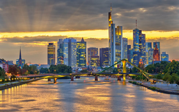 Nới trần nợ công, bơm 500 tỷ Euro đầu tư nhưng tăng trưởng vẫn trì trệ: Chuyện gì đang xảy ra với nền kinh tế Đức?