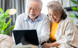 Lương hưu 20 triệu nhưng sẵn sàng cho con dâu một nửa, vậy mà tháng nào cũng thấy con lao đao