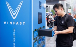 Công ty của tỷ phú Phạm Nhật Vượng triển khai mô hình nhượng quyền tủ đổi pin xe máy điện, vốn đầu tư 210 triệu đồng, thu hồi vốn sau 2,5 năm