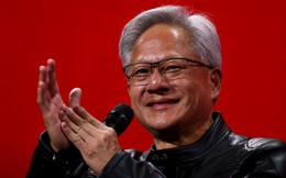 CEO Jensen Huang: Bán chip dưới vỏ bọc 'AI có chủ quyền', marketing sản phẩm bằng nỗi sợ FOMO