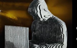 Nóng: Tượng 'cha đẻ' Bitcoin sắp về Việt Nam