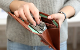 Trong ví có 4 vật này thì giữ cho kỹ, vứt đi kẻo rút lộc, mất vận