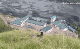 Cảnh tượng thảm họa tái diễn tại Nepal: Lũ quét xé tan thung lũng, nuốt chửng hàng chục ngôi nhà và cầu treo