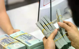 Lãi suất qua đêm hạ nhiệt, vì sao vốn vay vẫn cao?