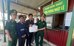 Cháy tàu cá, 5 ngư dân ôm phao trôi dạt trên biển được cứu sống
