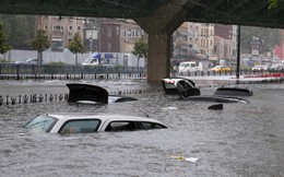 Istanbul thành ‘biển nước’ sau trận mưa lịch sử, 3 người chết, hàng nghìn người mắc kẹt