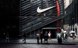 Nike làm sao thế?