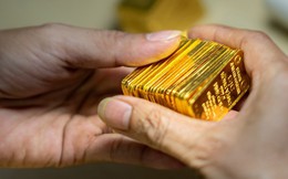 Giá vàng rơi xuống mức thấp nhất sau 1 tuần