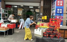 Vỡ nợ 3,9 tỷ đồng vì kinh doanh thất bại, người phụ nữ khởi nghiệp bán nho và trứng trả hết 2,3 tỷ đồng sau 2 năm