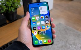 Không phải giả lập, AI giúp iOS chạy được trên điện thoại Xiaomi, nhưng chỉ để cho vui