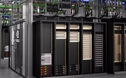 Amazon mua GPU AI trị giá hàng tỷ USD rồi để trong kho vì chưa có điện để bật