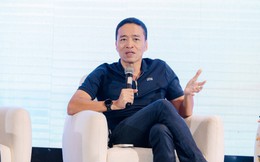 'Sếp' VietinBank băn khoăn về tương lai ngành IT, Chủ tịch VNG Lê Hồng Minh nói: ‘Anh không về hưu sớm được đâu’