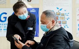 Khách gửi tiết kiệm 3,6 tỷ đồng, 27 năm sau đi rút được ngân hàng thông báo: “Sổ tiết kiệm của ông là giả”