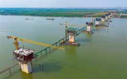 Diễn biến mới nhất về 8 cây cầu vượt sông Hồng, sông Đuống, có 2 cây cầu dự kiến thông xe kỹ thuật vào tháng 7/2027