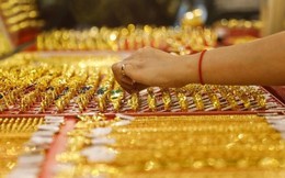 Giá vàng hôm nay 30/10: Lao dốc về đáy trong 1 tháng qua