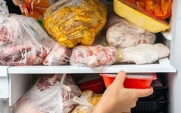 Ngày càng nhiều người mắc ung thư đại trực tràng, bác sĩ thở dài: "Đừng ăn 5 món để lâu trong tủ lạnh"
