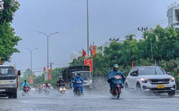 Mưa lớn mở rộng ra Thanh Hóa đến Quảng Trị