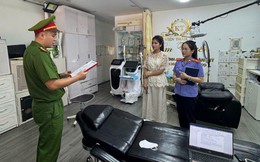 Khởi tố chủ cơ sở thẩm mỹ ‘chui’ cắt ghép ảnh mạng để lừa dối khách hàng
