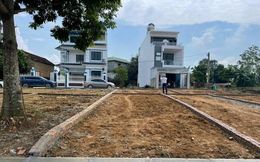 Thị trường bất động sản Hà Nội 2026 trầm lắng, đất nền khó tìm được người mua dù giá giảm sâu
