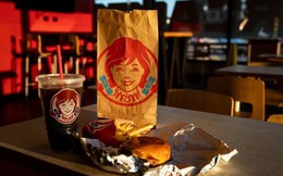 Một chuỗi nhà hàng phải đóng cửa hàng trăm điểm bán để cứu vãn doanh số chạm đáy