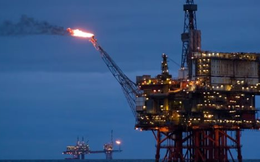 Phát hiện mạng lưới buôn lậu dầu Nga quy mô cực khủng, tổng trị giá ít nhất 90 tỷ USD