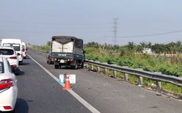 Các trường hợp nào được đỗ xe trên cao tốc, đặt cảnh báo sao cho đúng? Cục CSGT giải đáp