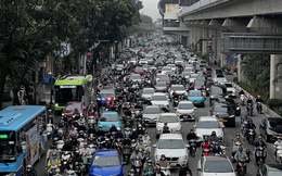 Hà Nội đặt mục tiêu trong năm 2026 chuyển đổi 64% taxi xăng dầu sang điện