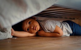 Nếu gầm giường của con có những thứ này, mẹ đừng vội mơ về con có tương lai xán lạn