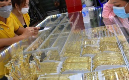 Giá vàng hôm nay 5-2: Biến động rất mạnh