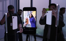 ‘Đòn hiểm’ của Apple khi bán iPhone giá rẻ giữa lúc khan hiếm chip bán dẫn