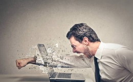 Hiệu ứng tâm lý Technostress: AI học việc trong 15 phút, nhân sự sợ bị bỏ rơi, phải liên tục chứng minh bản thân hữu ích, mệt mỏi hơn cả chạy deadline