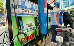 Xe đang đổ RON95 chuyển sang xăng sinh học E10 cần chú ý gì?