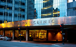 AI đọc được cả hồ sơ bệnh án, nhưng vẫn bất lực trước một chi tiết khiến tiền bảo hiểm không thể giải ngân