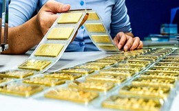Giá vàng thêm phiên “đỏ lửa”, xuống mức thấp nhất trong 1 tuần qua