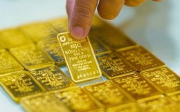 Cú giảm bất ngờ của giá vàng sáng nay
