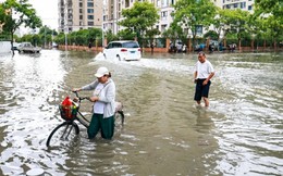 Thượng Hải chìm trong biển nước sau cơn mưa lịch sử: Liệu ‘thành phố thông minh’ có đủ để chống ngập?