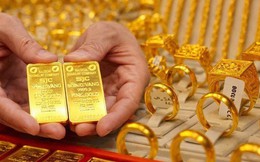 Giá vàng vừa trải qua tuần "tàu lượn": Có lúc mất 8 triệu đồng chỉ trong 2 ngày, người đu đỉnh lỗ 10 tháng lương cơ bản