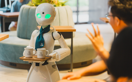 Quán cà phê tuyển bệnh nhân điều khiển robot phục vụ: Tương lai làm việc mới cho những người không thể xuống giường?
