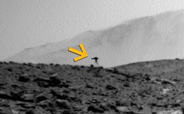 Vật thể ba chân kỳ lạ trên Sao Hỏa do xe Curiosity chụp được và sự thật đằng sau bức ảnh