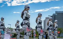 Trung Quốc đang đào tạo hàng nghìn robot theo cách chưa từng có
