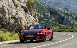 Mazda xác nhận MX-5 sẽ có bản thuần điện: Huyền thoại xe thể thao đứng trước cuộc thay đổi lớn nhất lịch sử